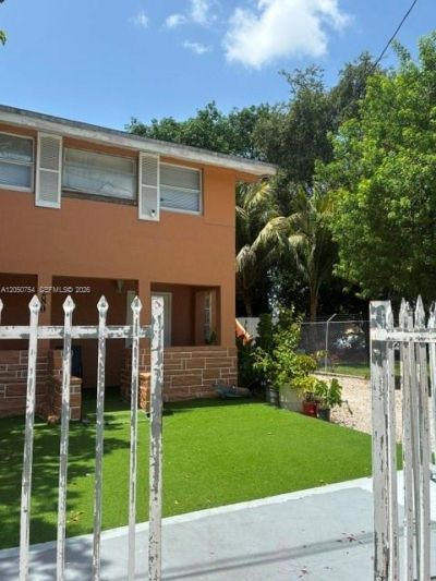 280 NW 33rd St , Miami, FL 33127 Photo
