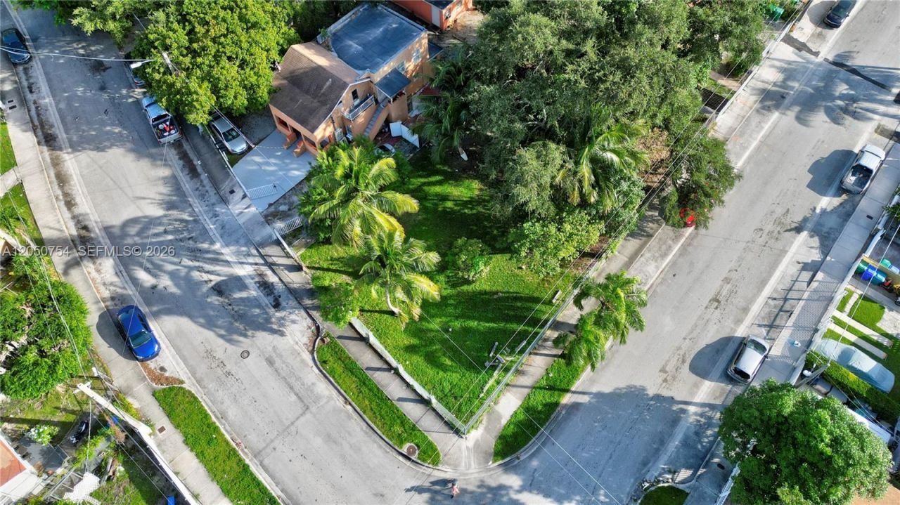 280 NW 33rd St , Miami, FL 33127 Photo