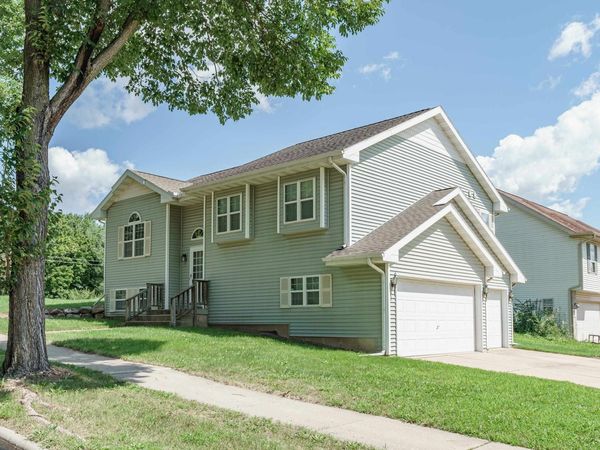 6901 Fieldwood Road, Madison, WI 53718