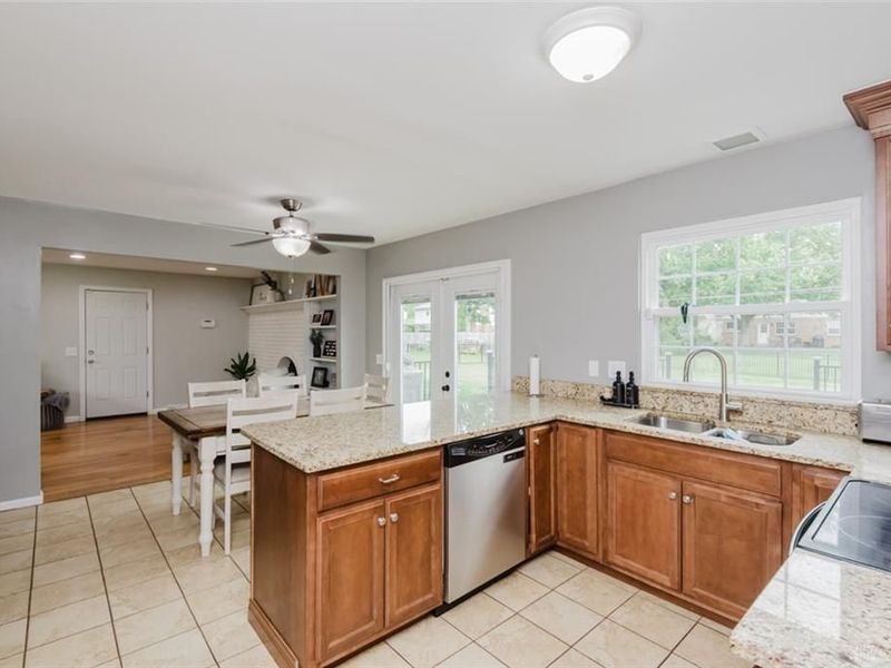 8074 Eastdale Drive, Anderson Township, OH 45255 Photo 13