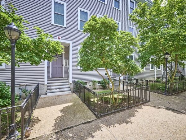 9 Mullins Ct., Unit D, Cambridge, MA 02141