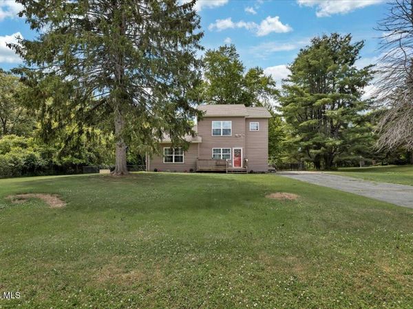 5 Lake Hills Road, Troy, NY 12180