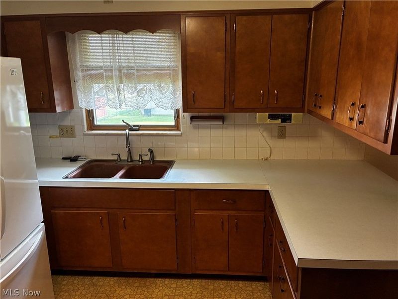 2317 Miller Ave, Belpre, OH 45714 Photo 7