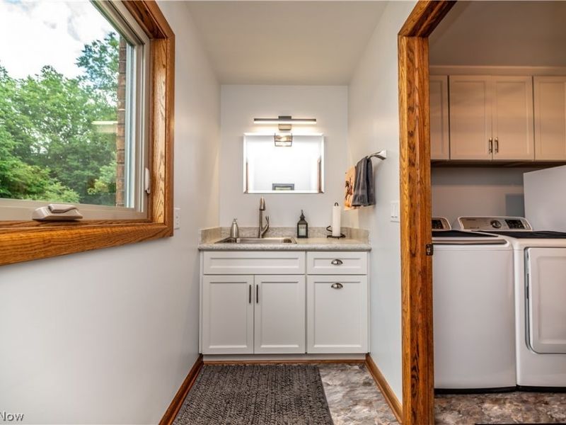 405 Airport Drive NW, Warren, OH 44481 Photo 20