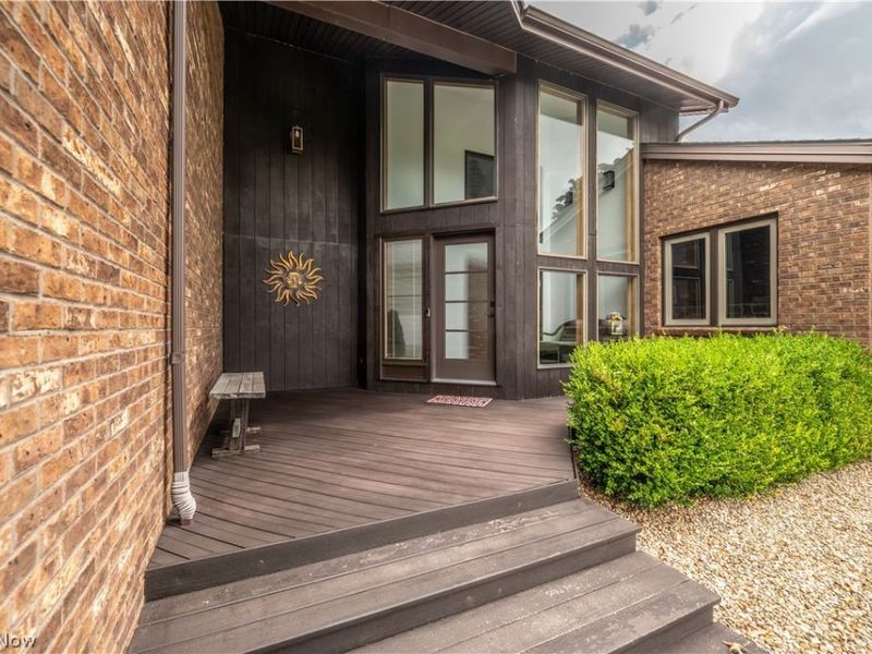 405 Airport Drive NW, Warren, OH 44481 Photo 3