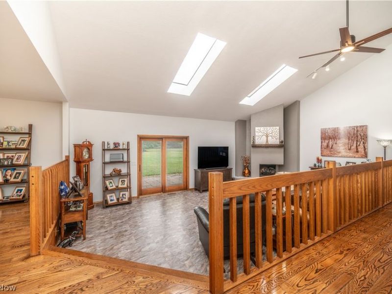 405 Airport Drive NW, Warren, OH 44481 Photo 5