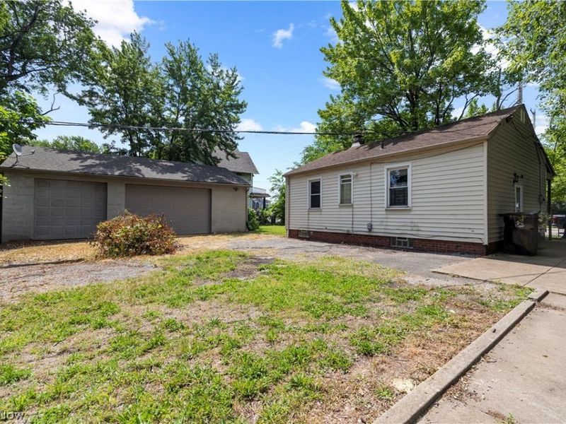 7800 Denison Avenue, Cleveland, OH 44102 Photo 25