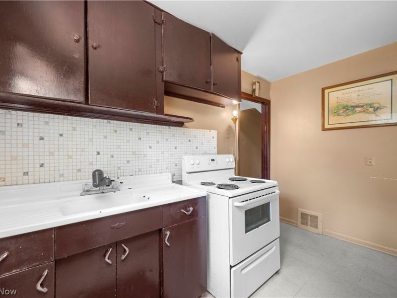 7800 Denison Avenue, Cleveland, OH 44102 Photo 6