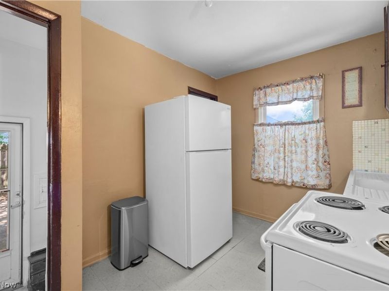 7800 Denison Avenue, Cleveland, OH 44102 Photo 8