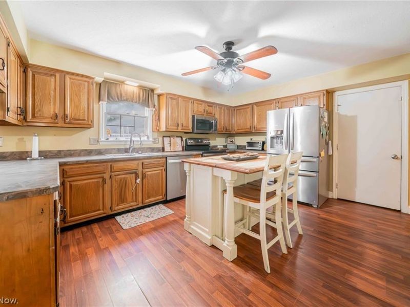 4575 Linda Drive, Vermilion, OH 44089 Photo 8