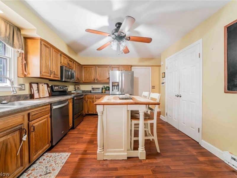 4575 Linda Drive, Vermilion, OH 44089 Photo 9