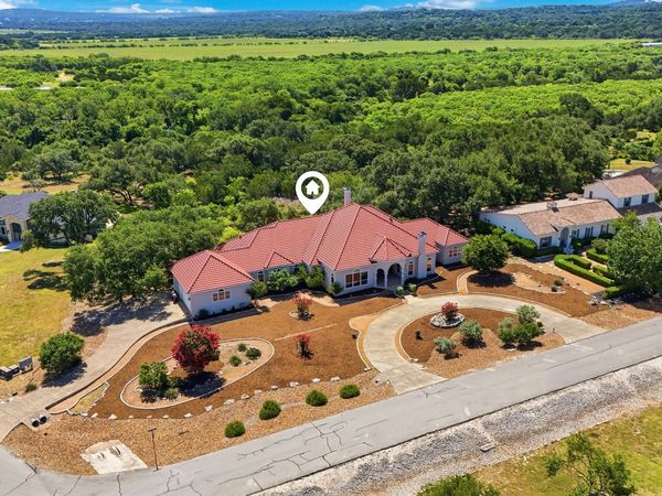 358 WHITESTONE DR, Spring Branch, TX 78070