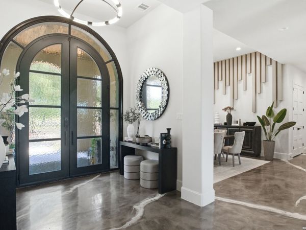 2928 Rustlers TRL, San Antonio, TX 78245