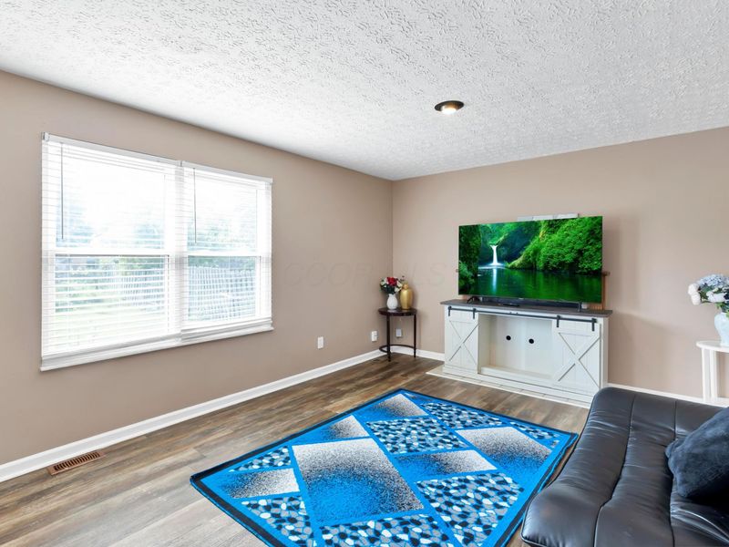 2979 Ambarwent Road, Reynoldsburg, OH 43068 Photo 11
