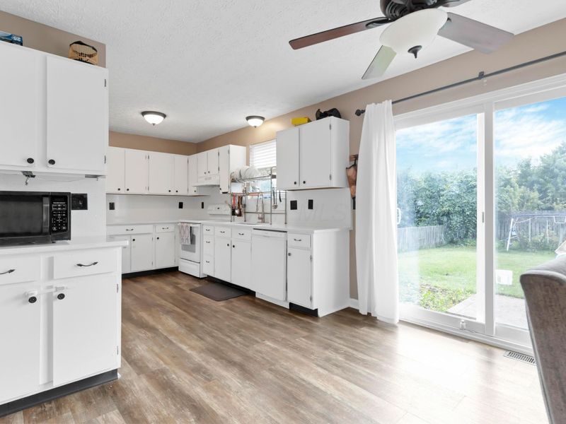 2979 Ambarwent Road, Reynoldsburg, OH 43068 Photo 16