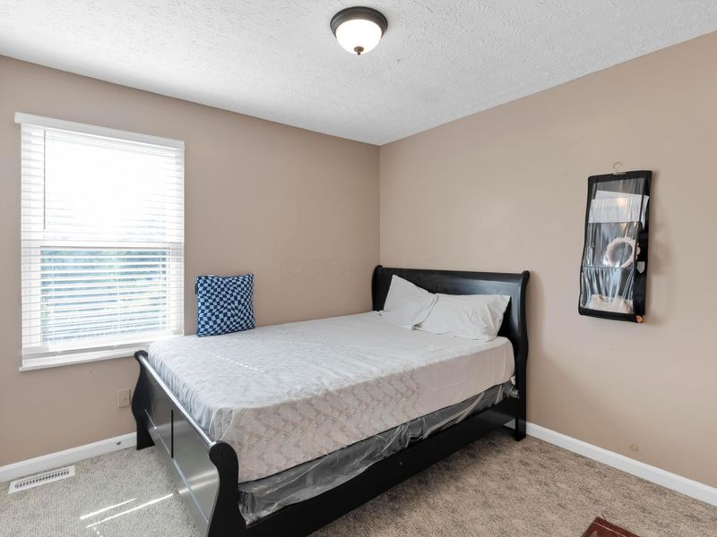 2979 Ambarwent Road, Reynoldsburg, OH 43068 Photo 21