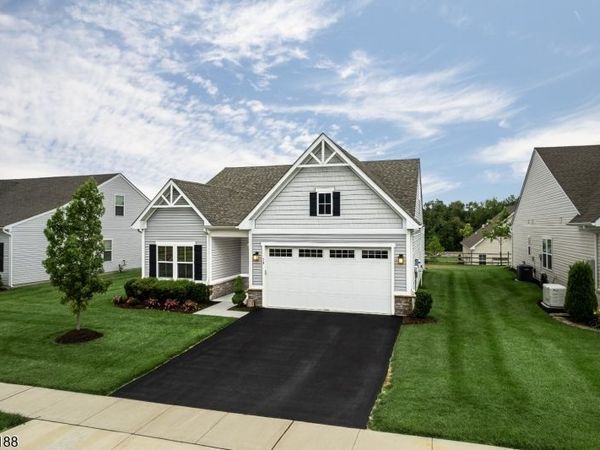 18 Mountain View Ln, Mansfield, NJ 07865