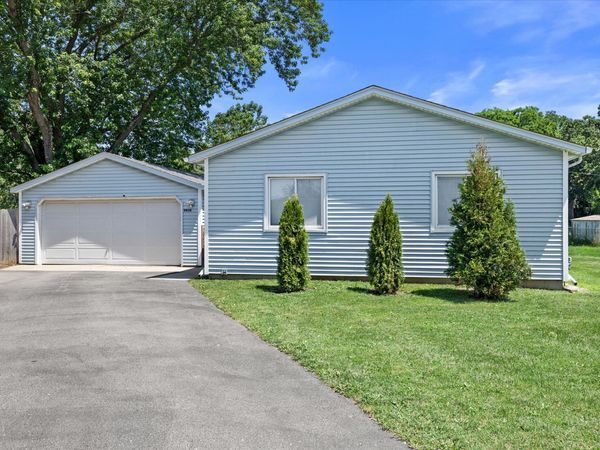 6636 124th St, Pleasant Prairie, WI 53158