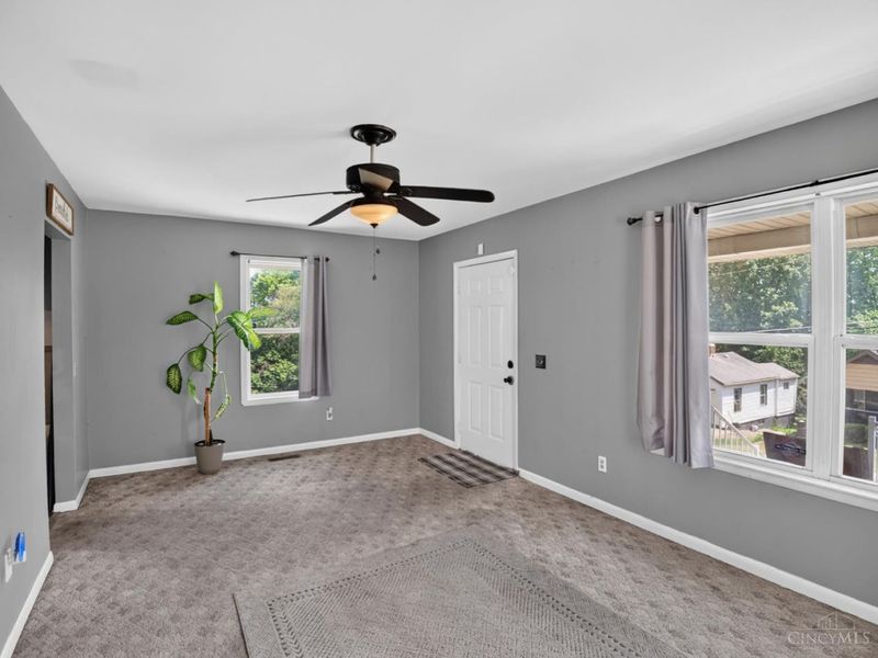 922 Chamberlain Avenue, Lincoln Heights, OH 45215 Photo 3