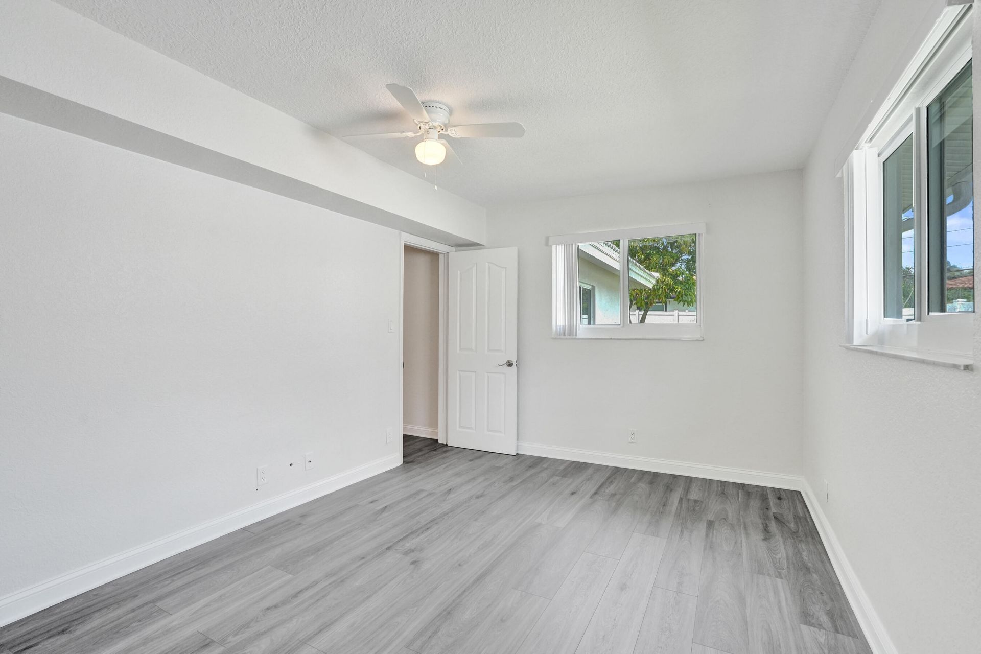 4755 NE 23rd Avenue, Fort Lauderdale, FL 33308 Photo