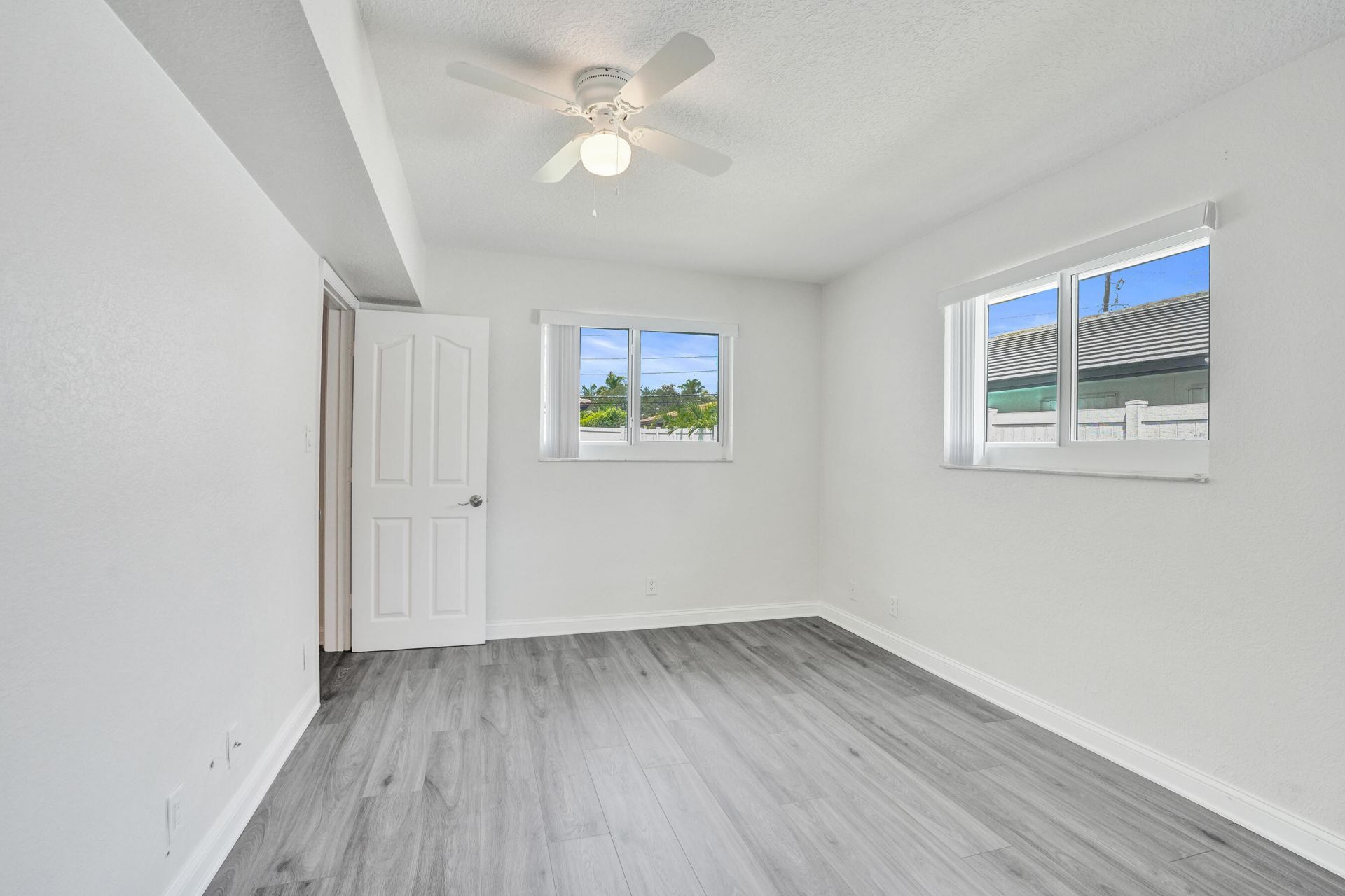 4755 NE 23rd Avenue, Fort Lauderdale, FL 33308 Photo