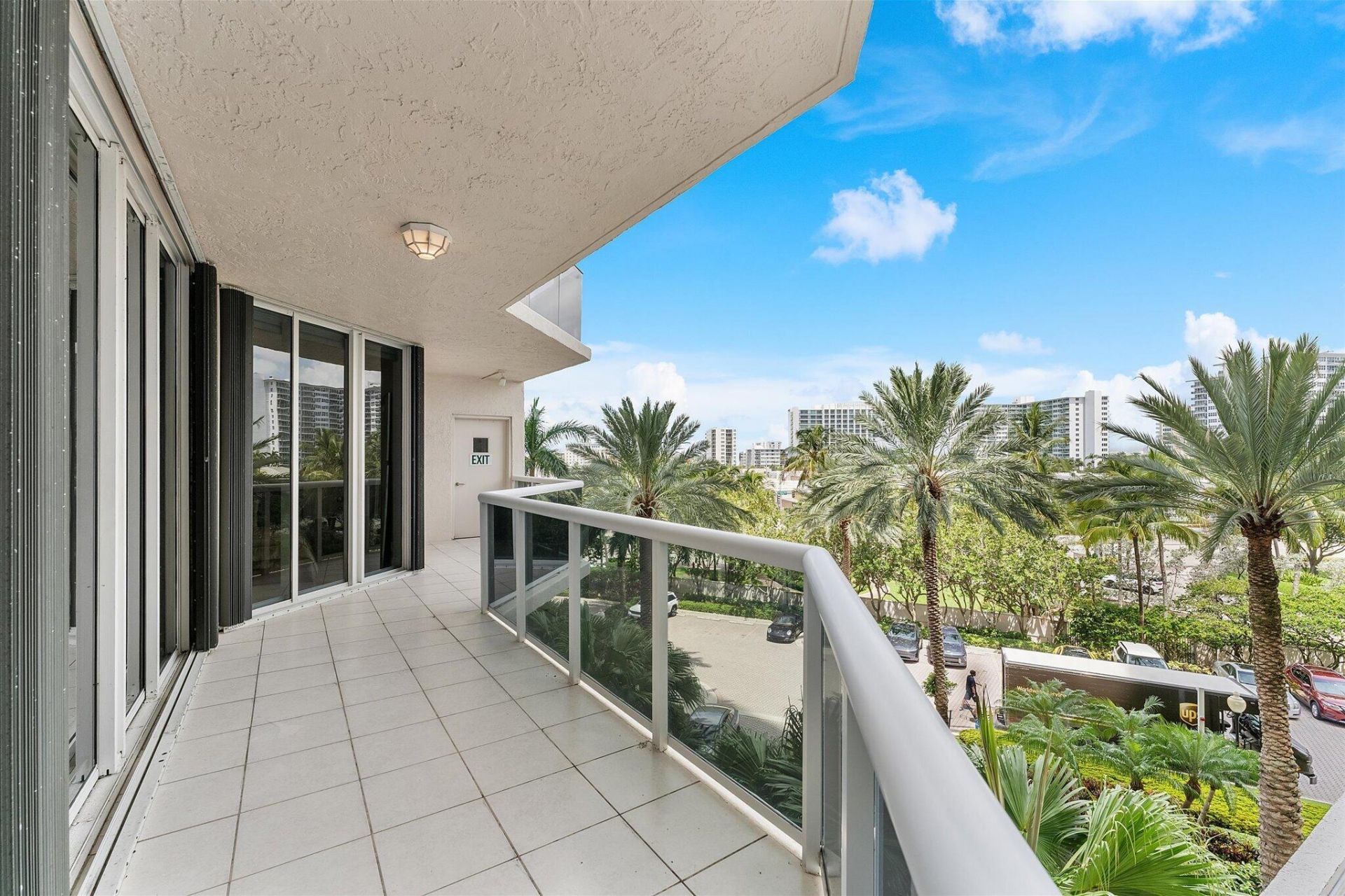 3100 N Ocean Boulevard, Unit 407, Fort Lauderdale, FL 33308 Photo