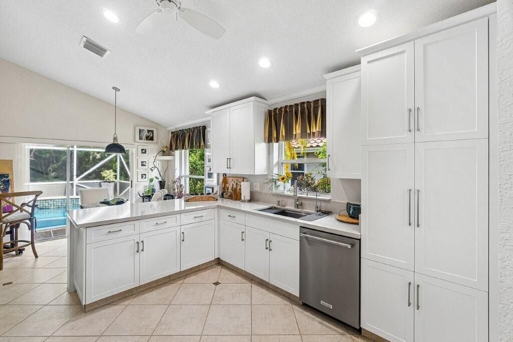 7398 Falls Road W, Boynton Beach, FL 33437 Photo