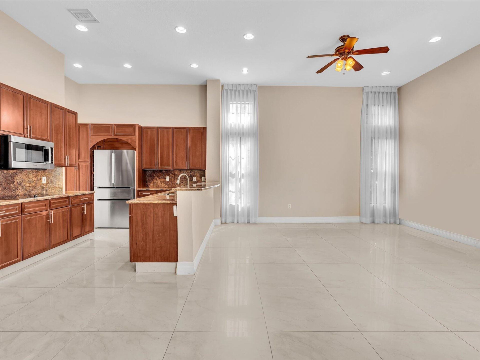 3445 NW 87th Avenue, Hollywood, FL 33024 Photo