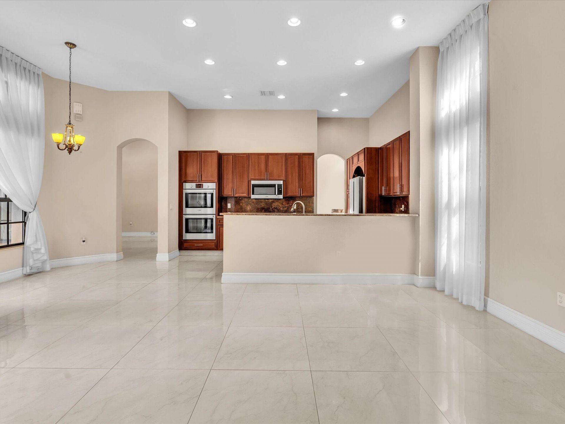 3445 NW 87th Avenue, Hollywood, FL 33024 Photo