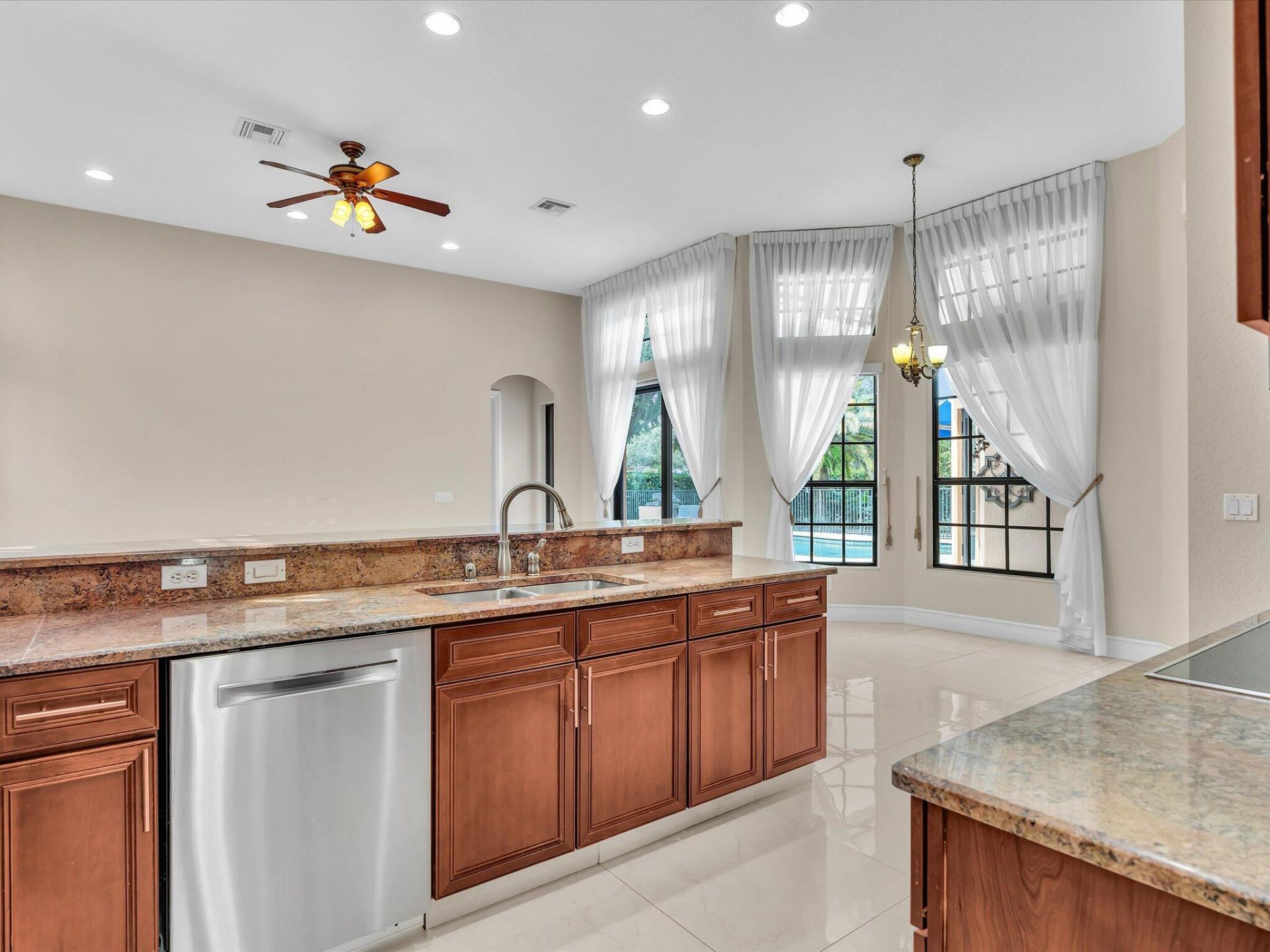 3445 NW 87th Avenue, Hollywood, FL 33024 Photo