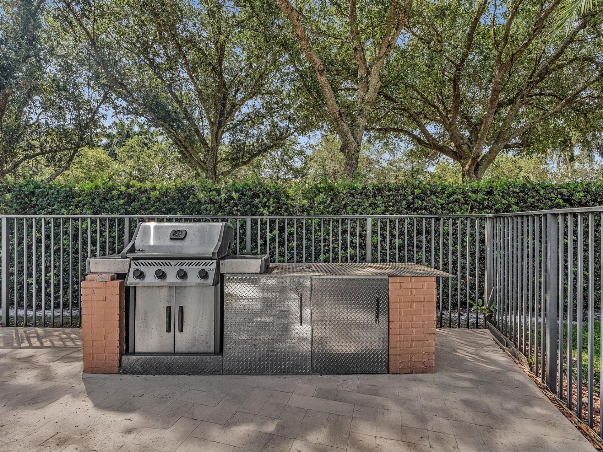 3445 NW 87th Avenue, Hollywood, FL 33024 Photo