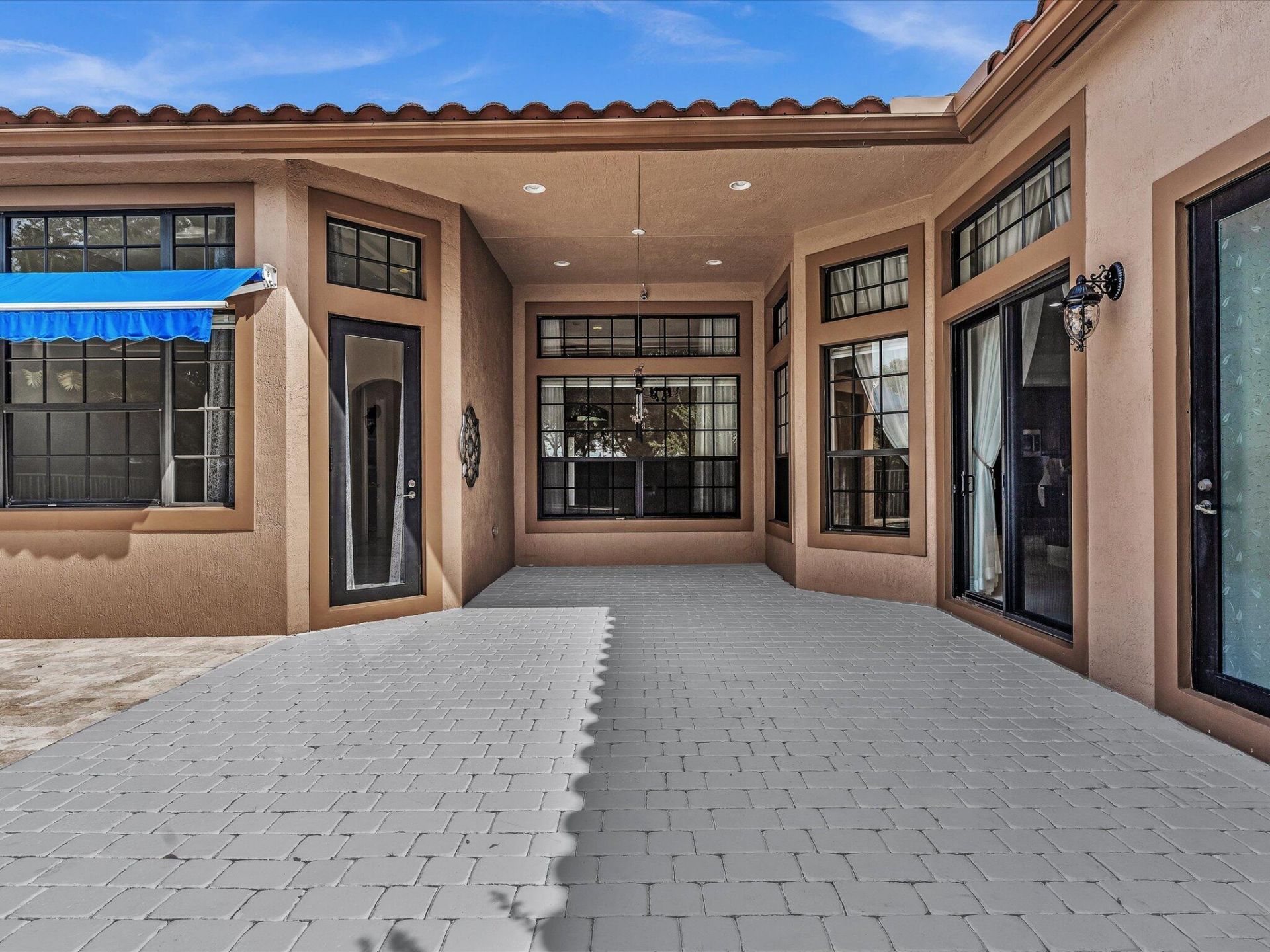 3445 NW 87th Avenue, Hollywood, FL 33024 Photo