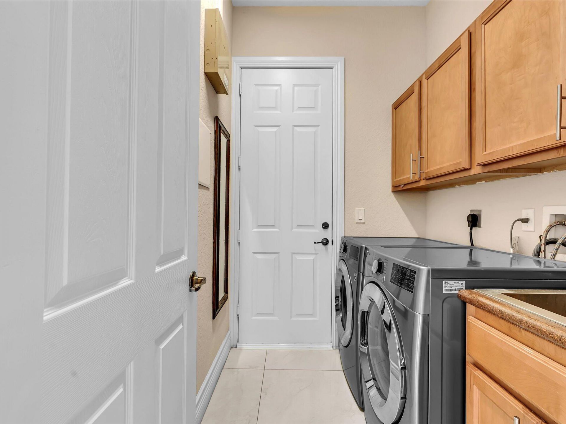3445 NW 87th Avenue, Hollywood, FL 33024 Photo