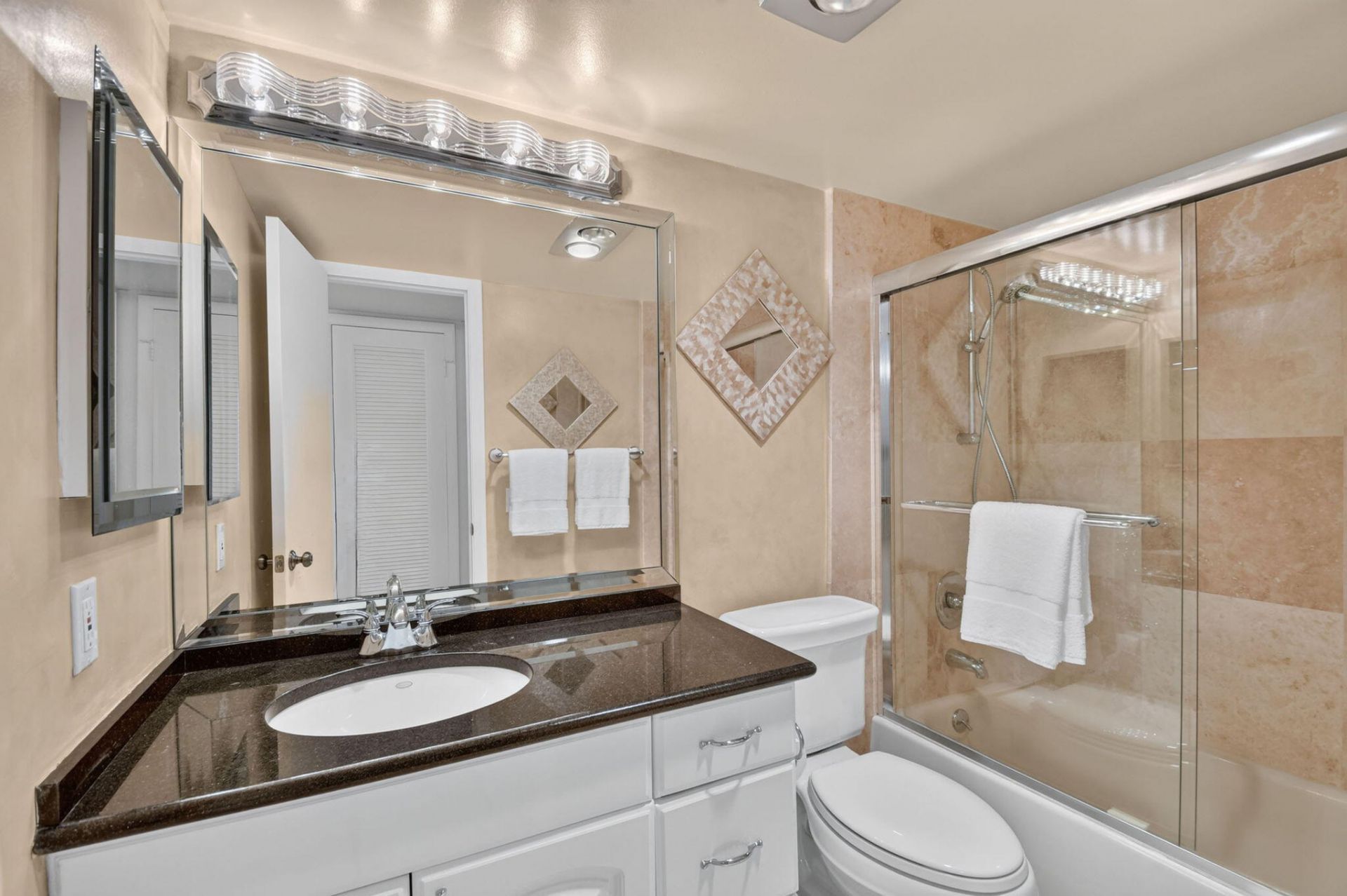 4539 Luxemburg Court, Unit 205, Lake Worth, FL 33467 Photo
