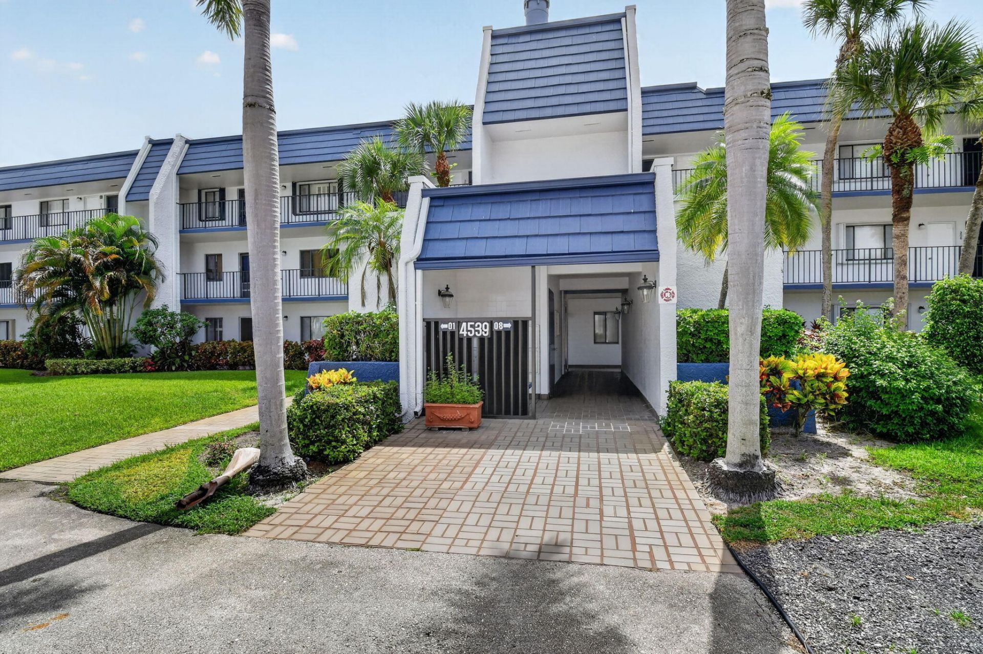 4539 Luxemburg Court, Unit 205, Lake Worth, FL 33467 Photo