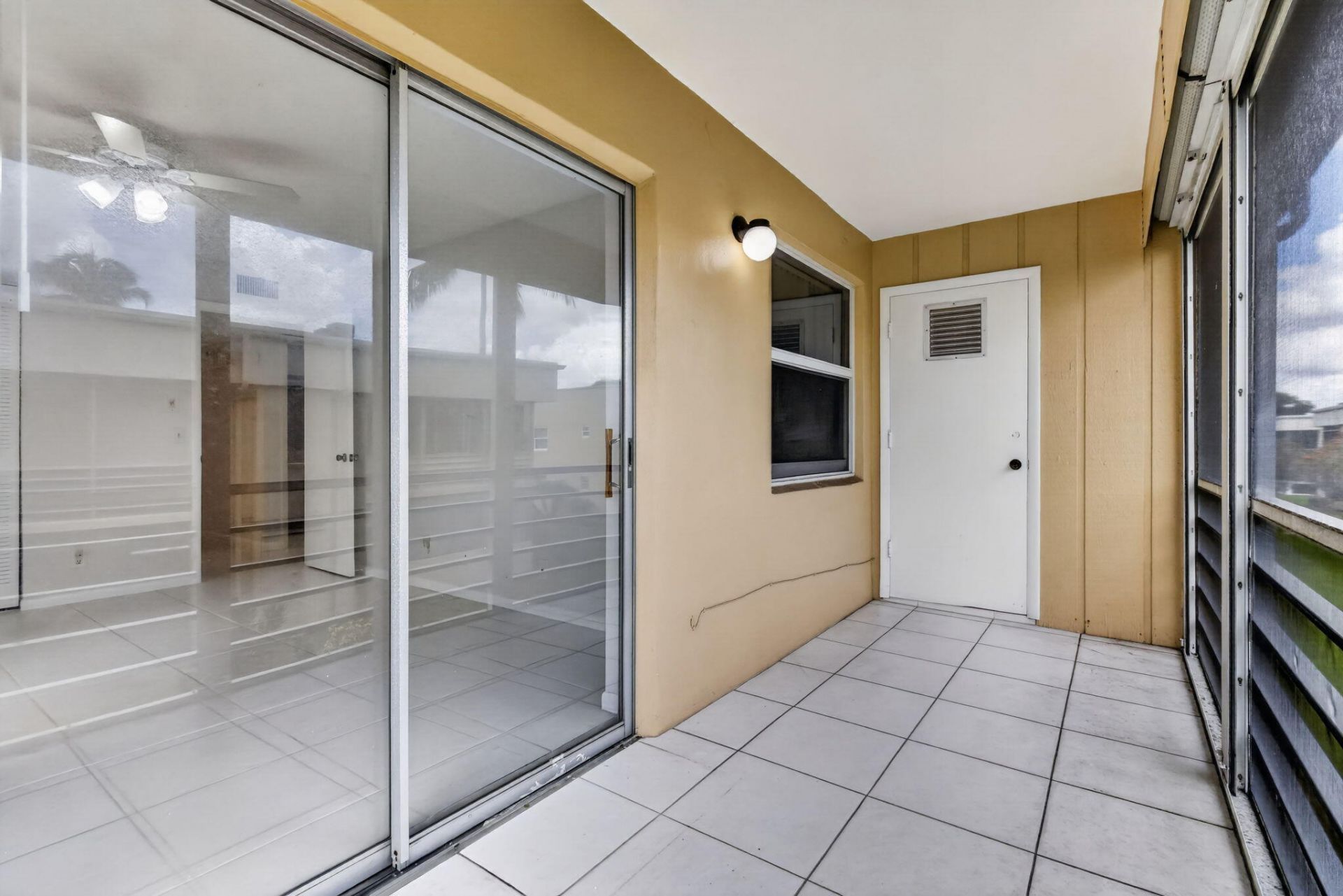 40 Burgundy A, Delray Beach, FL 33484 Photo