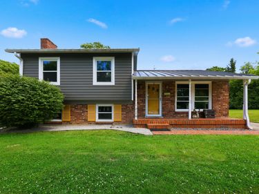 2176 Stephens Lane, Lexington, KY 40504