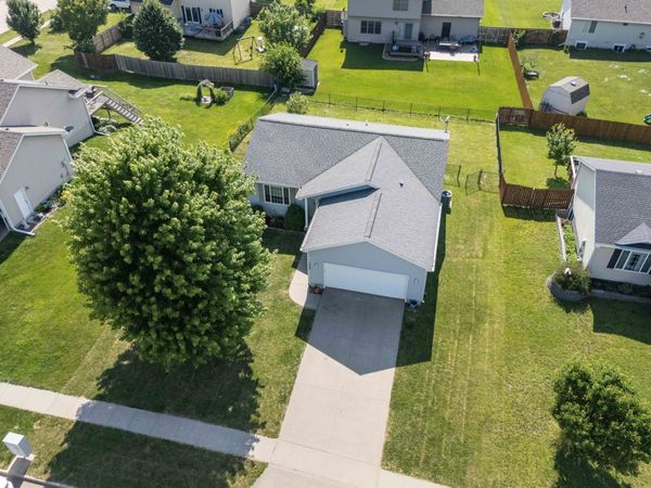 1208 Michael Street SE, Bondurant, IA 50035