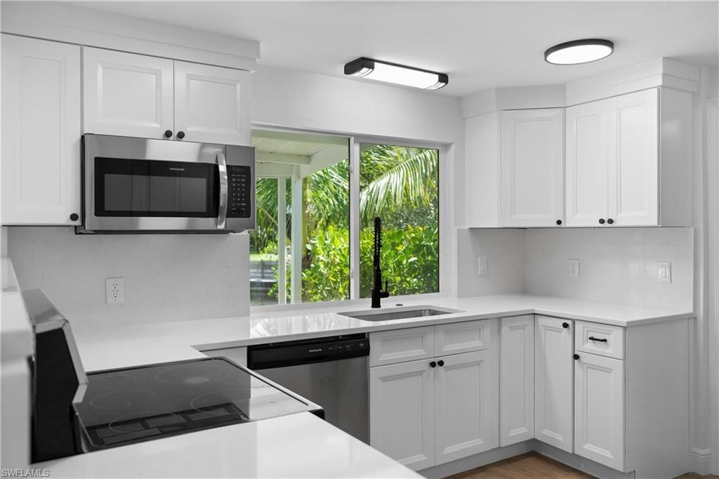 66 River Ct , Naples, FL 34110 Photo