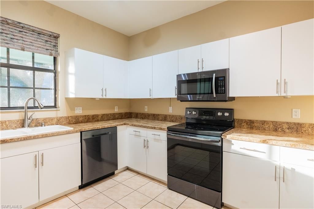 14751 Pinnacle Pl , Unit 343, Naples, FL 34119 Photo