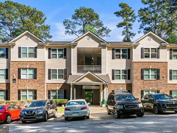 1202 Fairington Village Drive, Lithonia, GA 30038