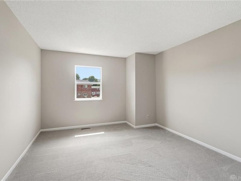 128 High Ridge Court, Franklin, OH 45005 Photo 24