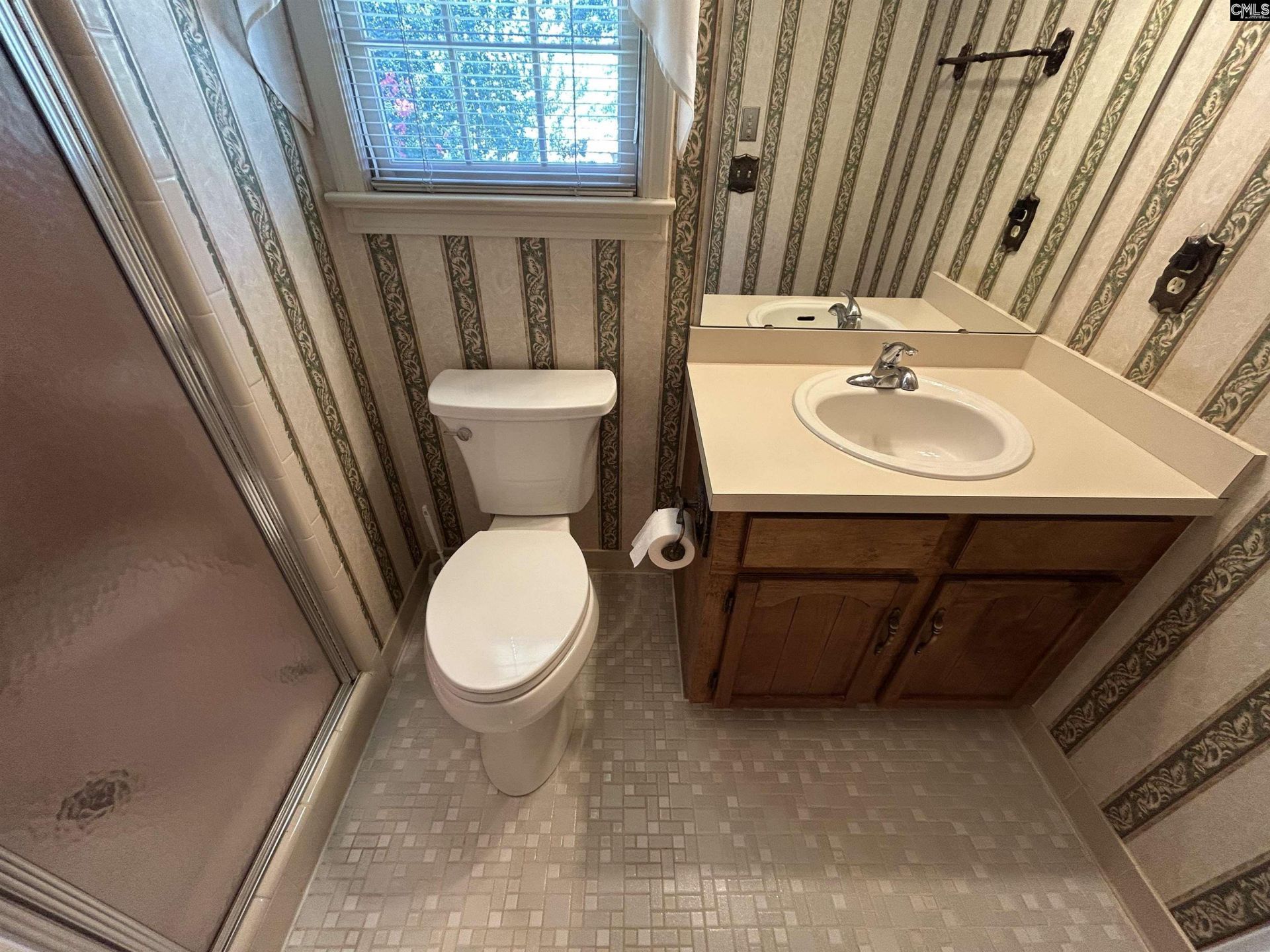 249 Tudor Road  Photo 21