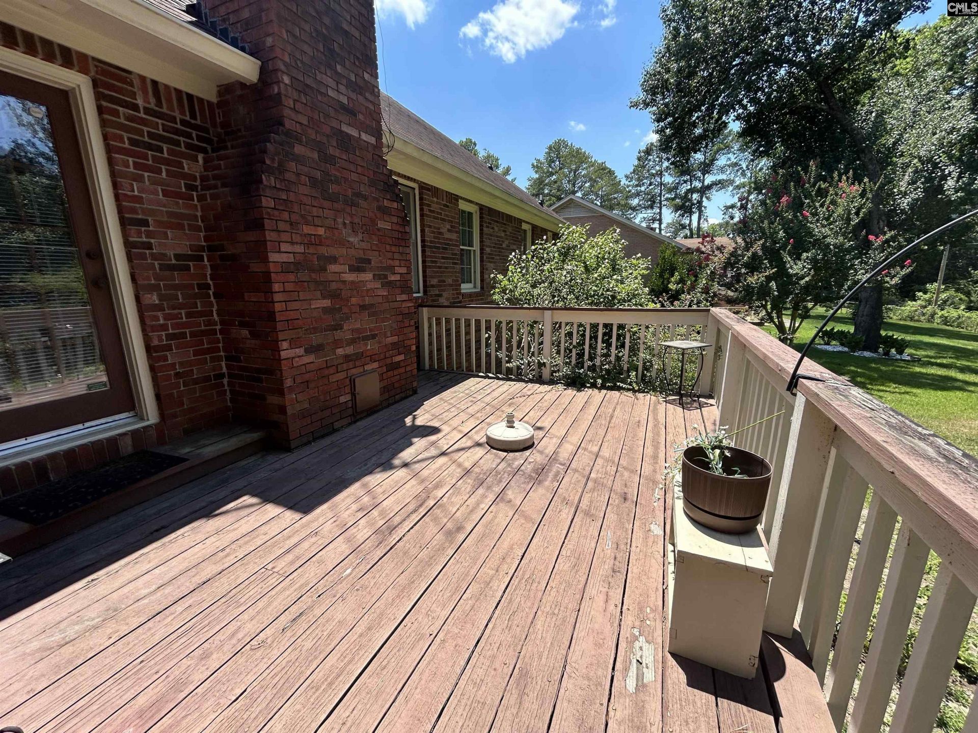 249 Tudor Road  Photo 42