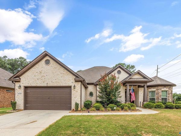 14089 Leafmore Drive SE, Huntsville, AL 35803
