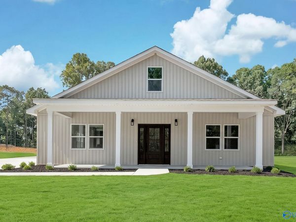 2070 Browns Valley Road, Guntersville, AL 35976