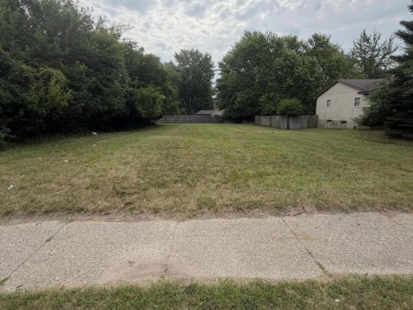 4204 Kalamazoo Avenue SE, Grand Rapids, MI 49508