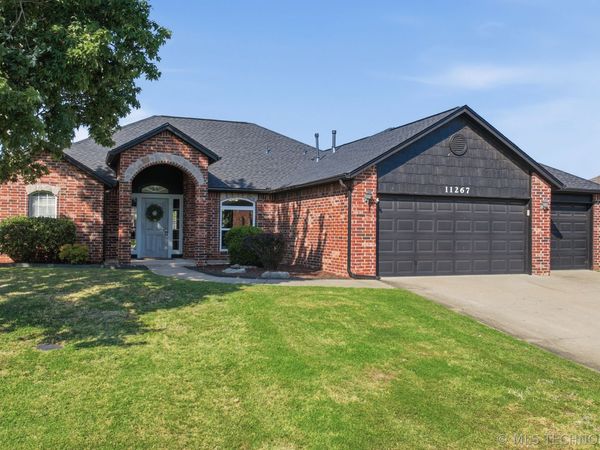 11267 S 274th East Avenue , Coweta, OK 74429