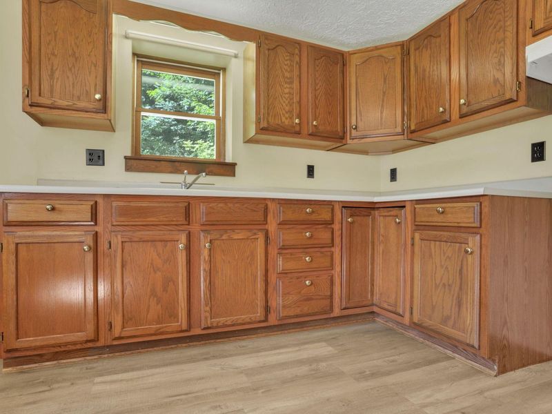 1392 4th Street, Logan, OH 43138 Photo 14