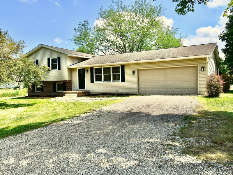 5275 Harlem Road, Galena, OH 43021 Photo 1